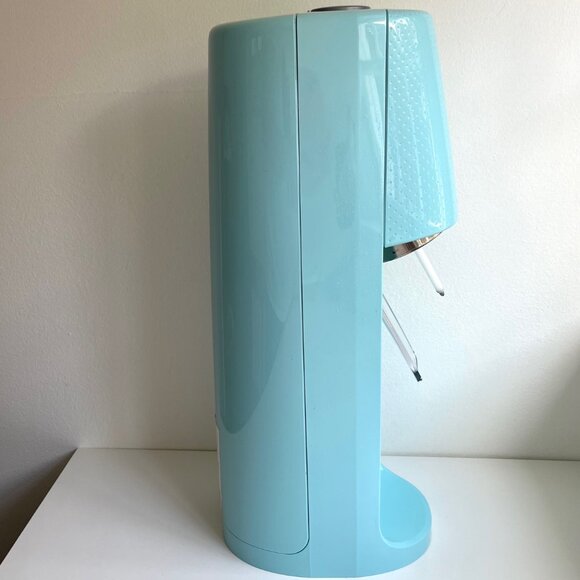 SodaStream Fizzi Sparkling Water Soda Maker Base in Acqua Blue - Picture 7 of 9